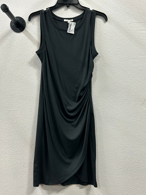 Vist Large View of Product Image Which is Used Z Supply Short Dress B S-4/6