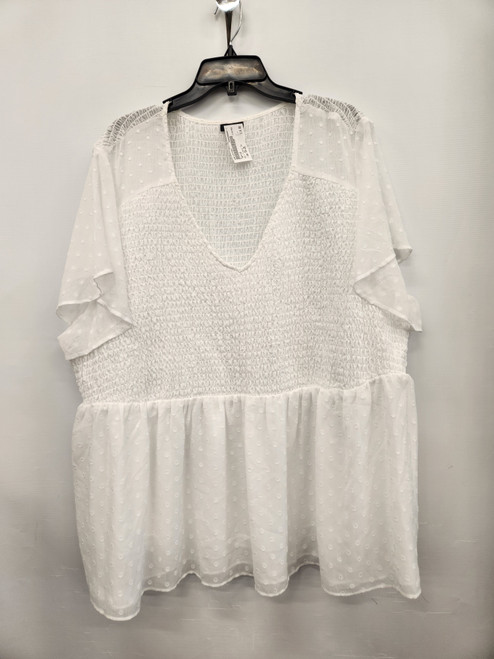 Vist Large View of Product Image Which is Used Torrid Short Sleeve Top 5X-26