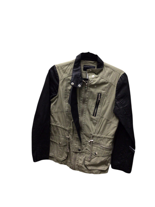 Vist Large View of Product Image Which is Bernardo Short Light Jacket S-4/6