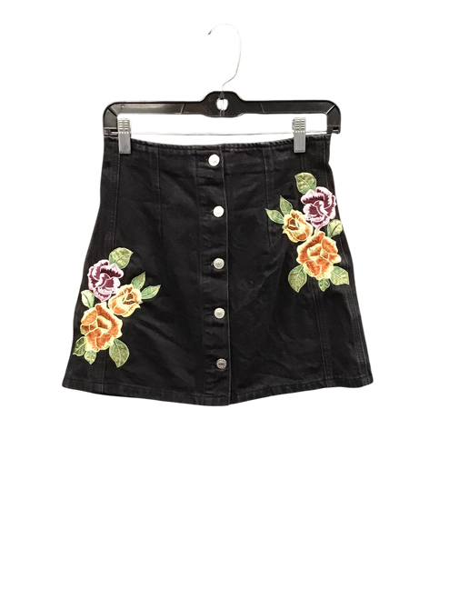 Vist Large View of Product Image Which is Used Motto Short Skirt 10-30