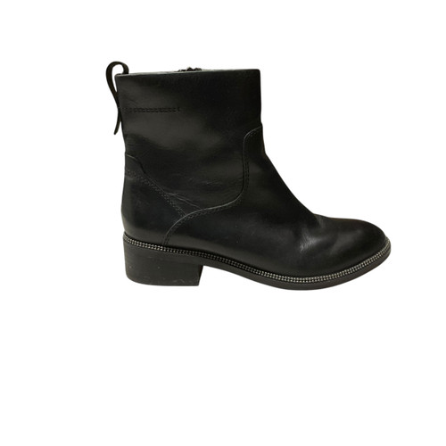 Used Franco Sarto Tall Boots 5.5 60105-S000251452 Vist Large View of Product Image Which is Used Franco Sarto Tall Boots 5.5