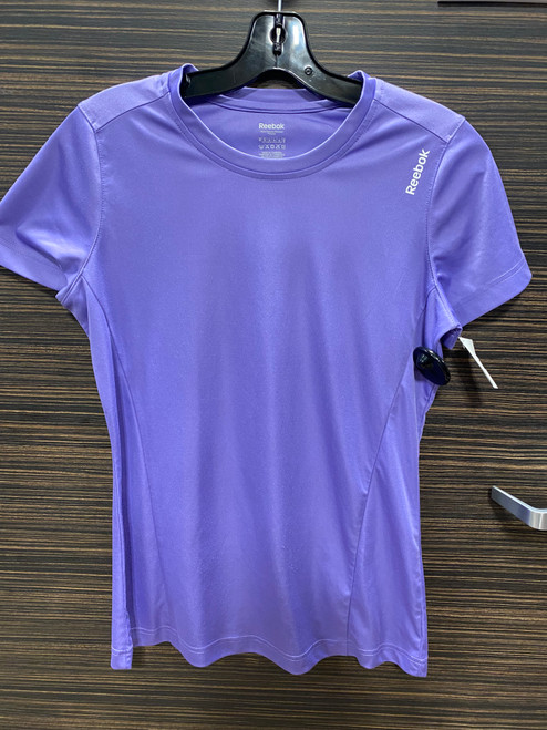 Vist Large View of Product Image Which is Used Reebok Active Short Sleeve M-8/10