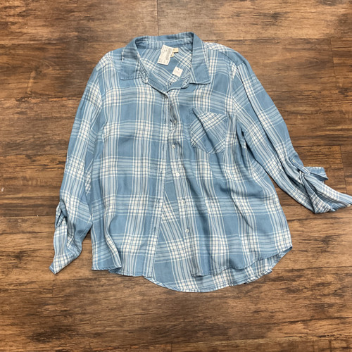Vist Large View of Product Image Which is Used Style&Co long sleeve XL-16