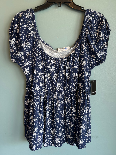 Vist Large View of Product Image Which is Used Torrid Sleeveless Top 1X-18 aff3