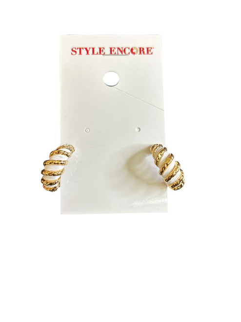 Used Unbranded Earrings 60021-S000802120 Vist Large View of Product Image Which is Used Unbranded Earrings