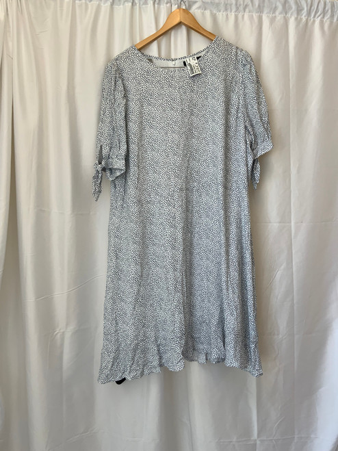 Vist Large View of Product Image Which is Used Banana Republic Spring Short Dress P XXL-20