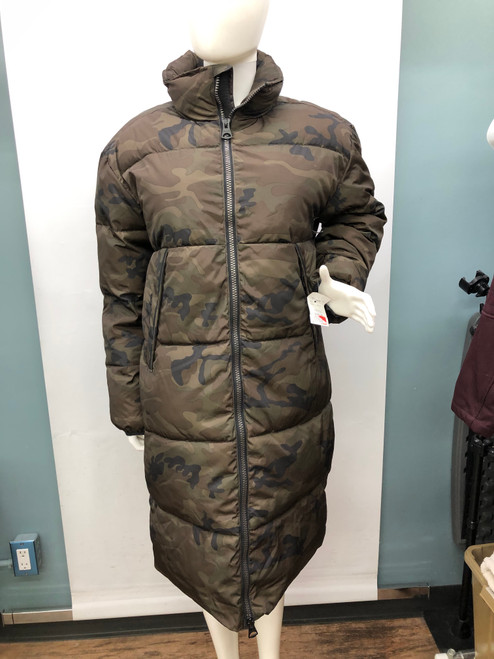 Vist Large View of Product Image Which is Used Norden Long Heavy Coat M-8/10