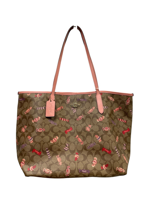 Vist Large View of Product Image Which is Used Coach Large Handbag