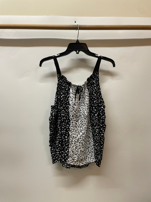 Vist Large View of Product Image Which is Used Simply Vera Wang Tank Top XL-16