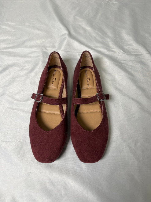 Vist Large View of Product Image Which is Used Me Too Flats 6