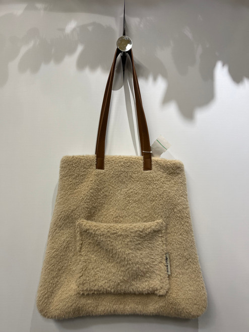 Vist Large View of Product Image Which is Used Arcadia Large Handbag