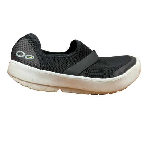 Vist Large View of Product Image Which is Used OOFOS Performance Shoes 7