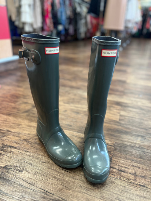 Vist Large View of Product Image Which is Used Hunter Rain Boots 6