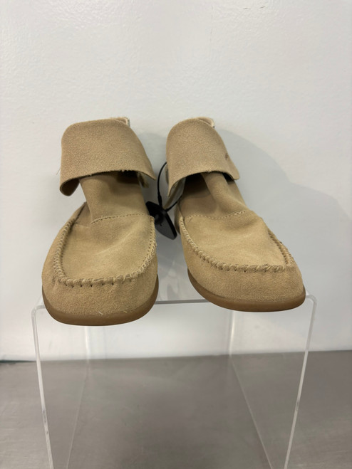Vist Large View of Product Image Which is Used Sanuk Ankle Boots 7.5