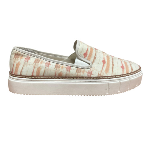 Vist Large View of Product Image Which is Used Vince Camuto Casual Shoes 10