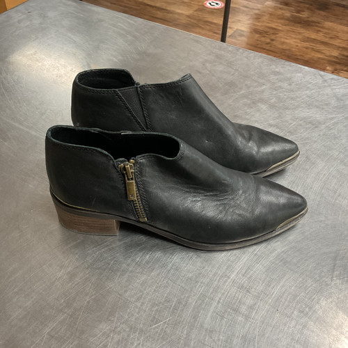 Vist Large View of Product Image Which is Used Lucky Brand Ankle Boots 6