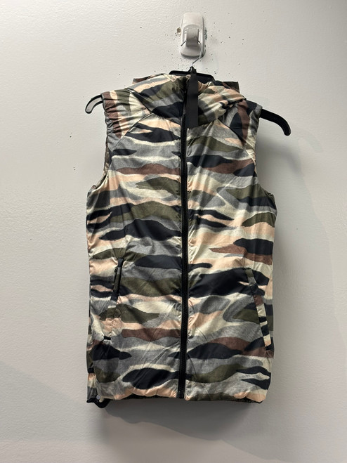 Vist Large View of Product Image Which is Used Lululemon Athletica Lightweight Vest S-4/6