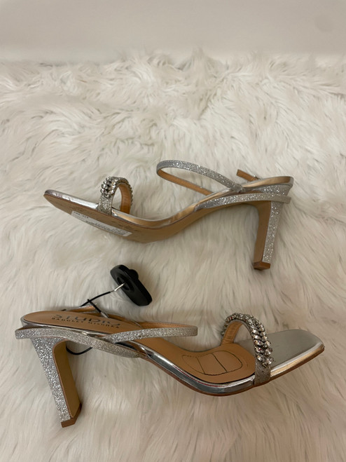 Vist Large View of Product Image Which is Used Badgley Mischka Low Heels 9