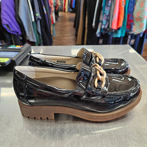 Vist Large View of Product Image Which is Used Unbranded Flats 9