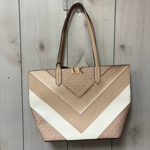 Vist Large View of Product Image Which is Used Michael Michael Kors Xlarge Leather Handbag