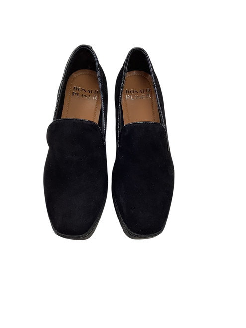 Vist Large View of Product Image Which is Used Donald J Pliner Low Heels 6