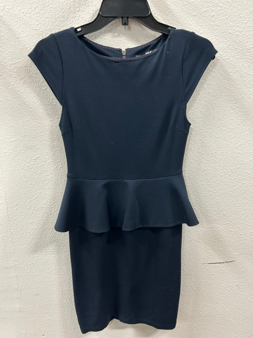 Vist Large View of Product Image Which is Used Alice + Olivia Short Dress B S-4/6