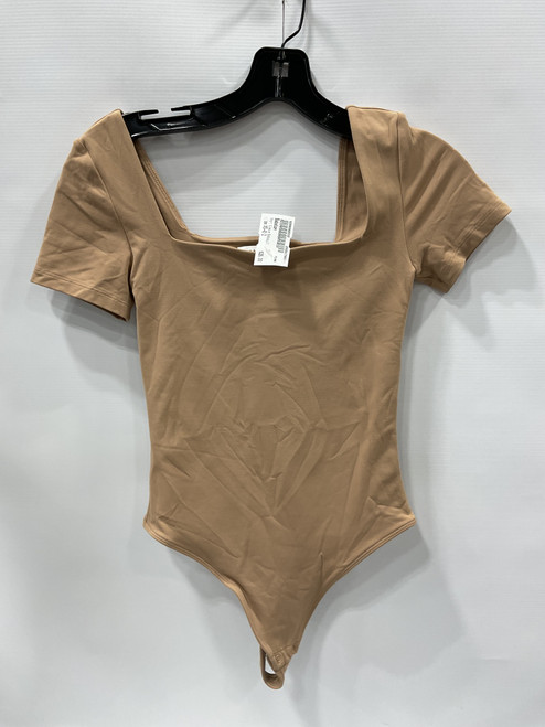 Vist Large View of Product Image Which is Used Babaton Short Sleeve Top XS-0/2