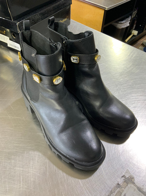 Vist Large View of Product Image Which is Used Unbranded Ankle Boots 6