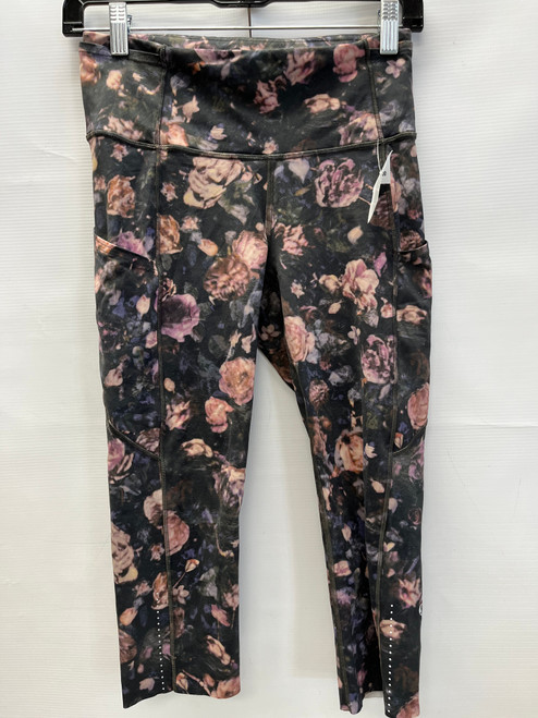 Vist Large View of Product Image Which is Used Lululemon Athletica Active Capri 6-28