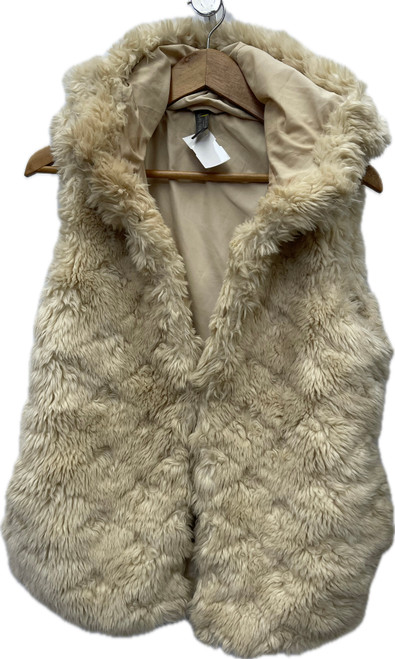 Vist Large View of Product Image Which is Used Sweaty Betty Heavyweight Vest S-4/6