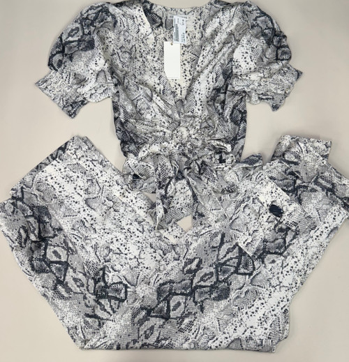 Vist Large View of Product Image Which is Used Unbranded 2 pc M-8/10