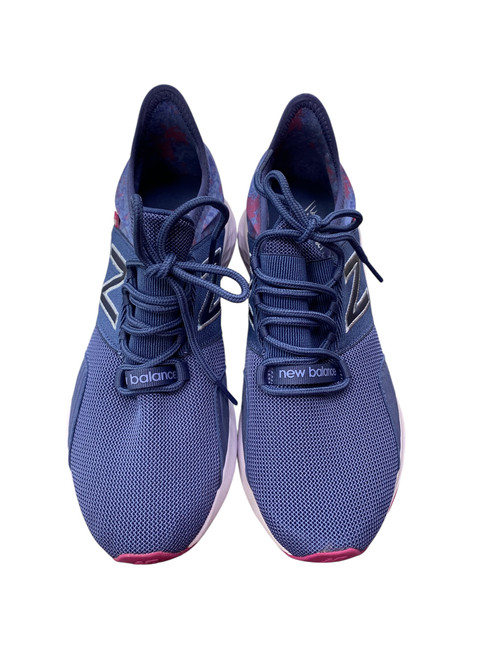 Vist Large View of Product Image Which is Used New Balance Performance Shoes 9