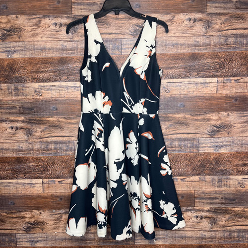 Vist Large View of Product Image Which is Used Maeve Short Dress F S-4/6