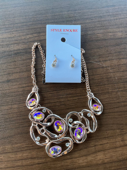 Vist Large View of Product Image Which is Used Unbranded Necklace