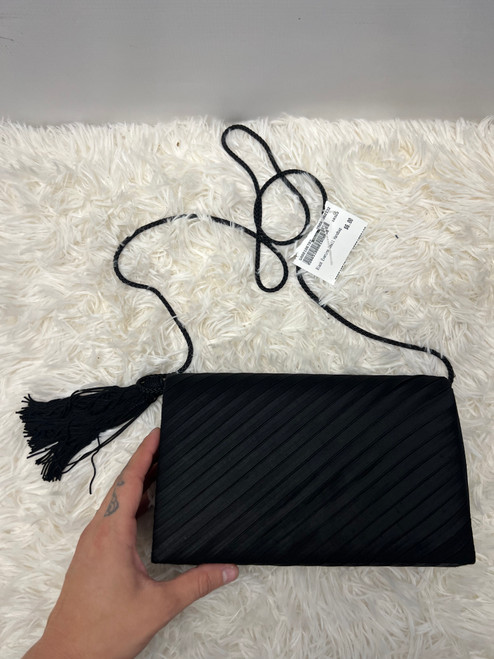 Vist Large View of Product Image Which is Used Unbranded Small Handbag