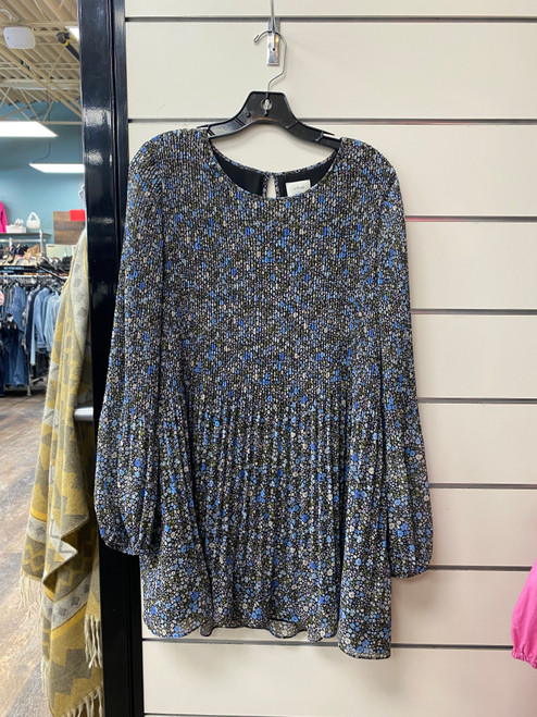 Vist Large View of Product Image Which is Used Wilfred Spring Short Dress F XL-16