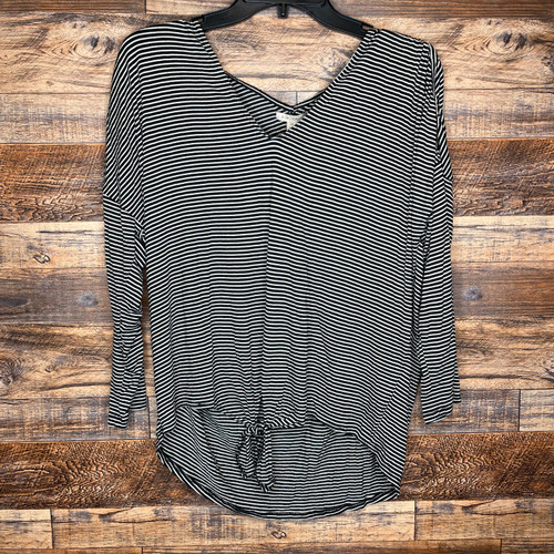 Vist Large View of Product Image Which is NWT Anthropologie Long Sleeve Top S-4/6