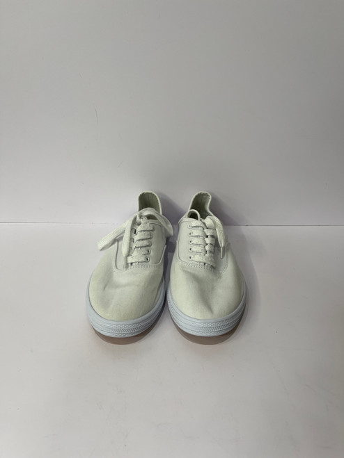 Vist Large View of Product Image Which is Used Universal Threads Casual Shoes 9