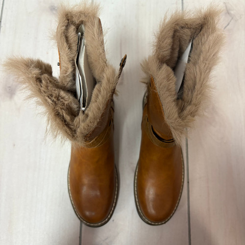 Vist Large View of Product Image Which is Used Gc Shoes Ankle Boots 7.5