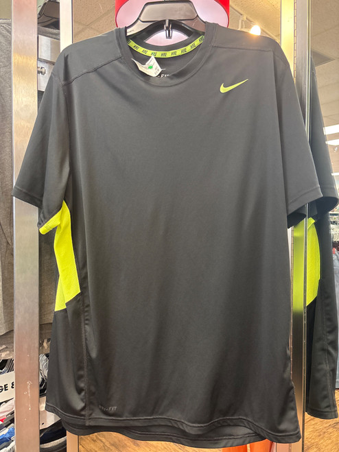 Vist Large View of Product Image Which is Used Nike Mens Active T-Shirt XL