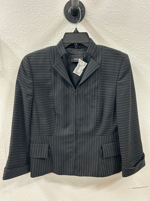 Vist Large View of Product Image Which is Used Akris Blazer M-8/10