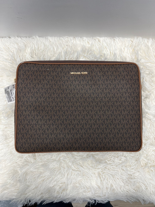 Vist Large View of Product Image Which is Used Michael Michael Kors Computer Case