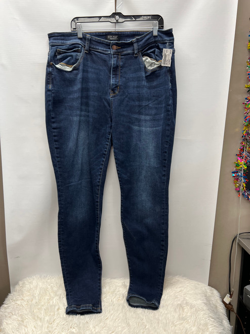 Used Judy Blue Denim 20-35 60132-S000107868 Vist Large View of Product Image Which is Used Judy Blue Denim 20-35
