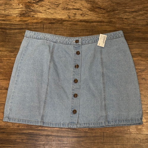 Vist Large View of Product Image Which is Used Forever 21 Short Skirt 22-36