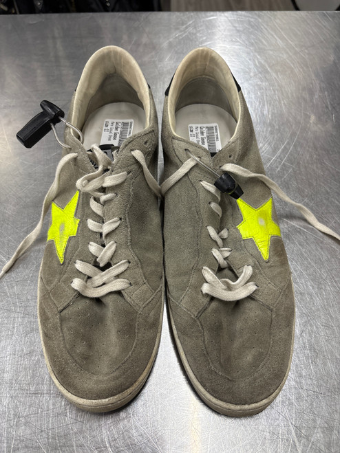 Used Golden Goose Mens Casual Shoes 11 60137-S000070961 Vist Large View of Product Image Which is Used Golden Goose Mens Casual Shoes 11