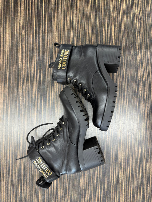 Vist Large View of Product Image Which is Used Unbranded Ankle Boots 8.5