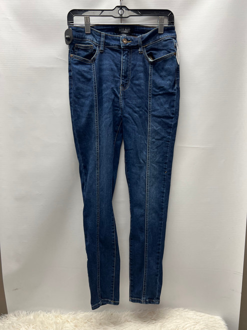 Used Judy Blue Denim 6-28 60132-S000108324 Vist Large View of Product Image Which is Used Judy Blue Denim 6-28