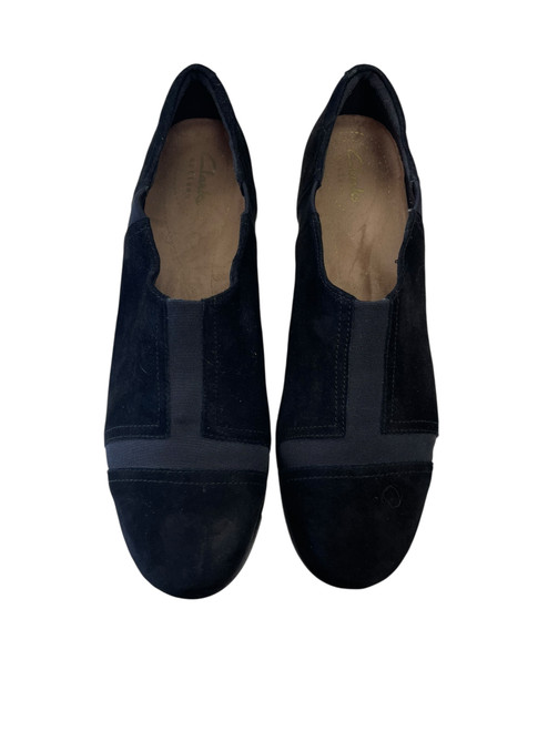Vist Large View of Product Image Which is Used Clarks Casual Shoes 8.5