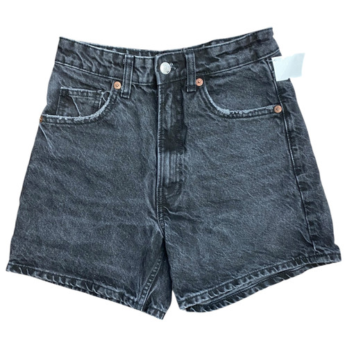 Vist Large View of Product Image Which is Used Zara Basic Shorts 4-27