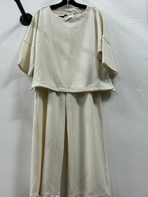 Vist Large View of Product Image Which is Used Max Studio Jumpsuit S-4/6